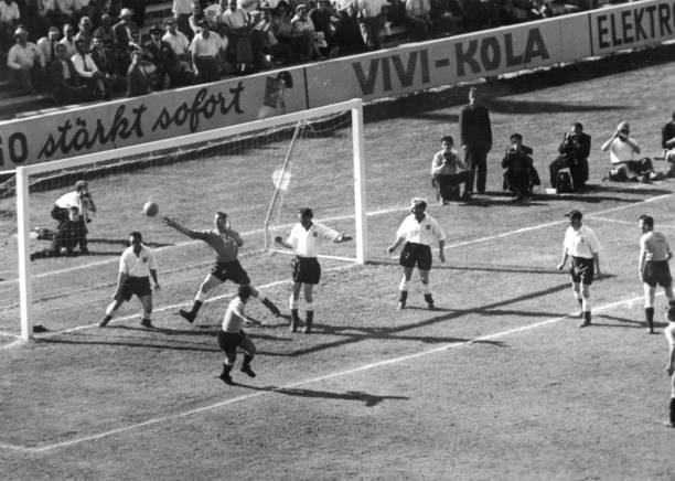 國足世界杯預(yù)選賽積分榜：關(guān)鍵球員表現(xiàn)與積分影響