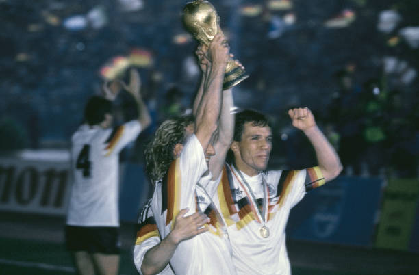 世界杯夜宵店：球賽與美食的完美結(jié)合！