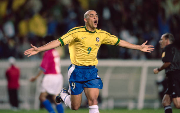 2020世界杯乒乓球：黃鎮(zhèn)廷與法爾克的技術(shù)對(duì)決分析