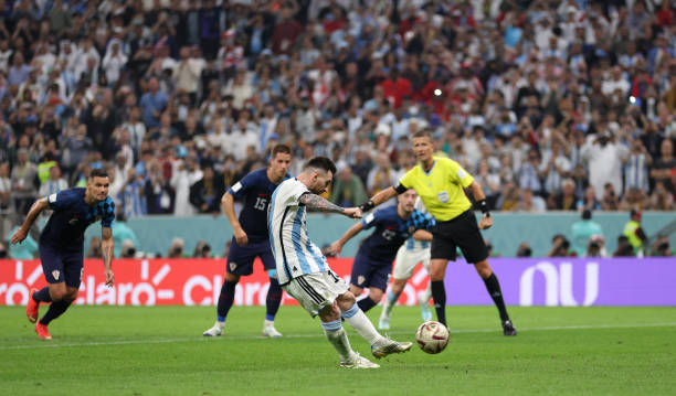 世界杯決賽現(xiàn)場(chǎng)直播：法國(guó)衛(wèi)冕之戰(zhàn)全程視頻